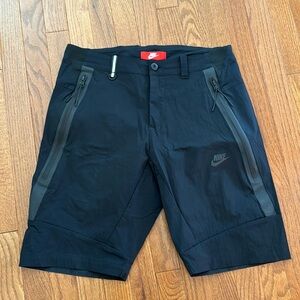 Nike Tech Sportswear Shorts